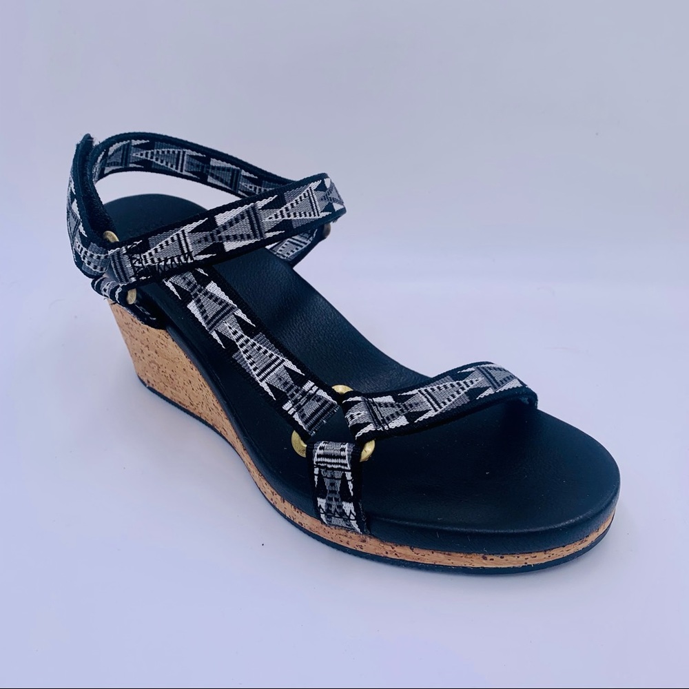 Teva sandals shoes Arrabella universal size 10